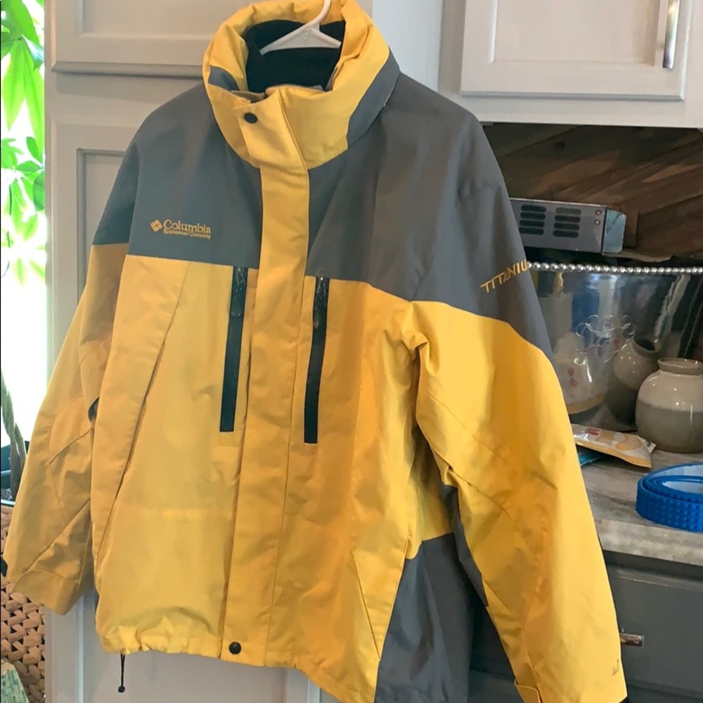 Columbia Yellow and Gray Ski Jacket